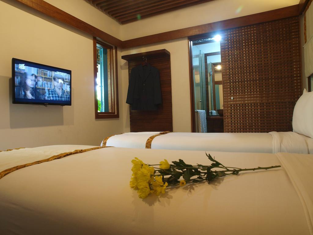 Flores Gallery Hotel Bandung Quarto foto