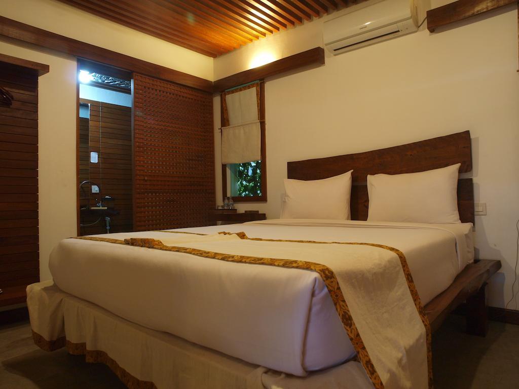 Flores Gallery Hotel Bandung Quarto foto